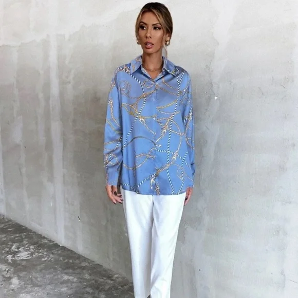 NEW INVENTORY 🔥Chain Print Button Up Blouse🔥 - Picture 5 of 9